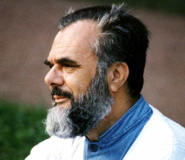 M. Es’ad Coşan Kimdir?